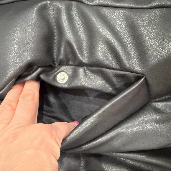 Abercrombie & Fitch A&F Ultra Collection Vegan Leather Black Puffer Jacket S - Picture 2 of 8